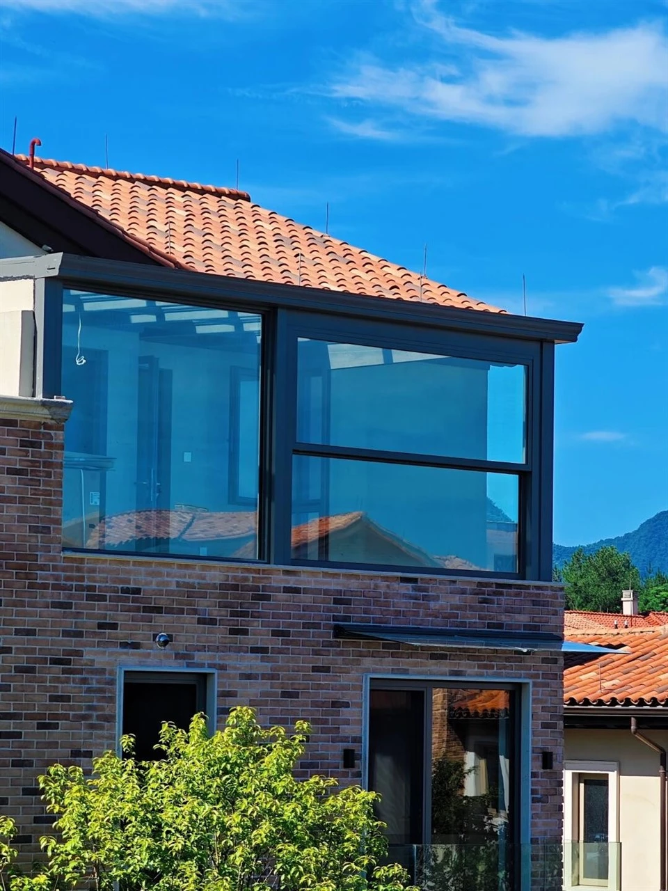Double Lifting Window
